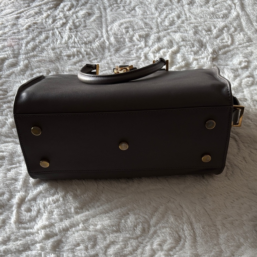 Saint Laurent Cabas Baby in Gray - Picture 2 of 16